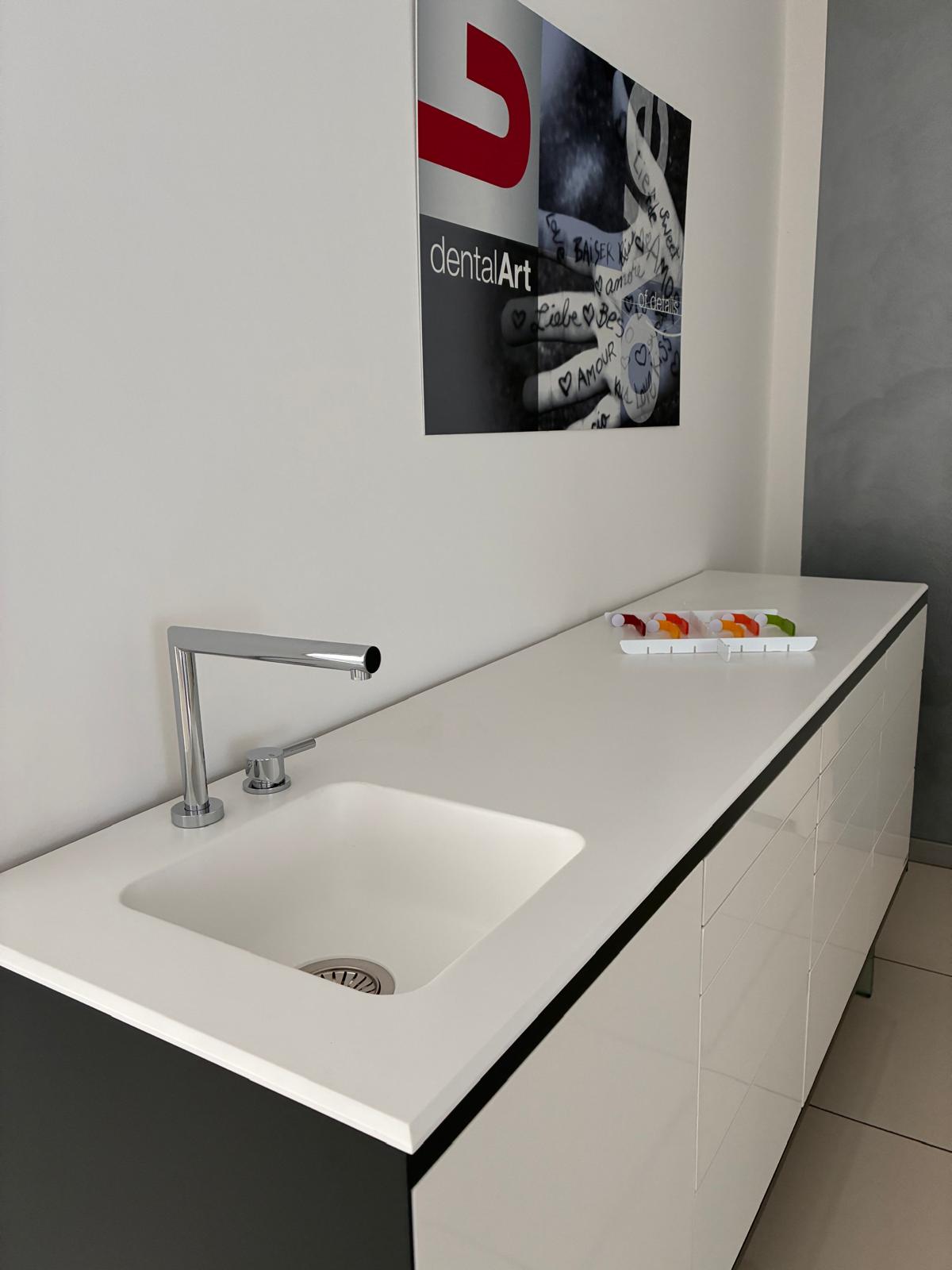 Cod.05- Composizione TAO LED Dentalart - immagine 6